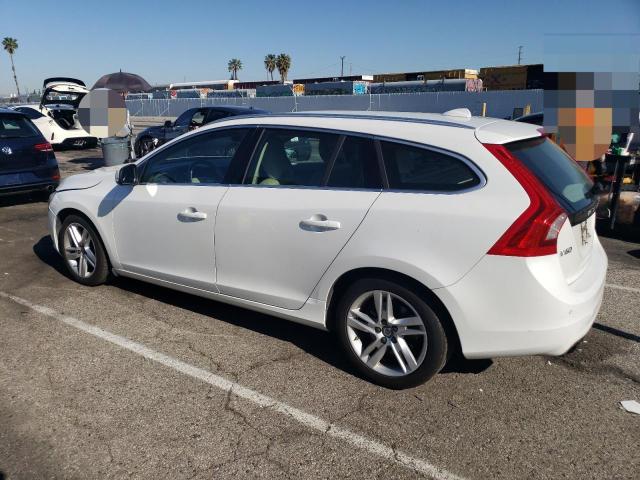 Изображение 2 2015 VOLVO V60 PREMIER 2015 с VIN YV140MEK2F1262277