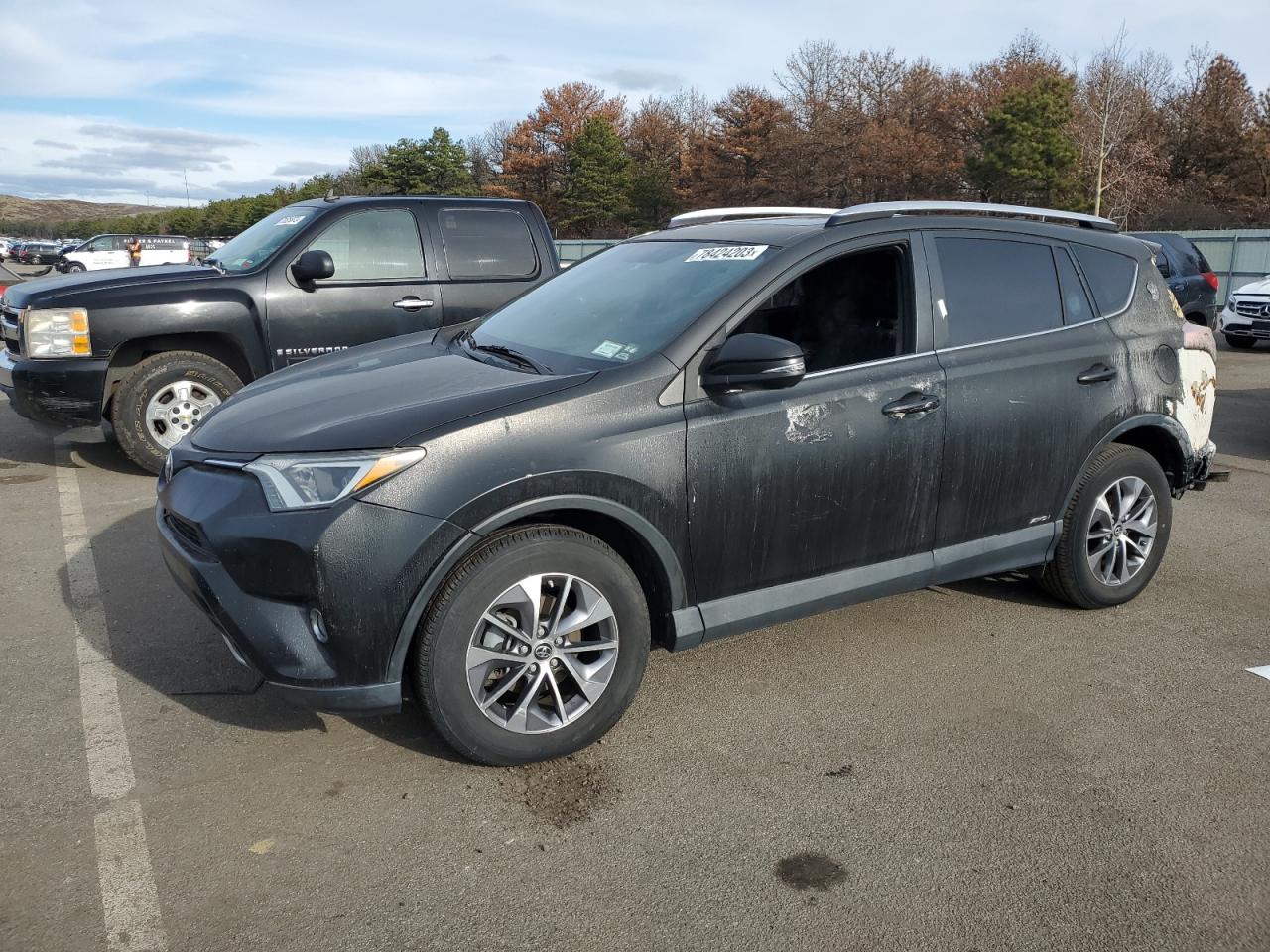Image 1 of 2016 TOYOTA RAV4 HV XLE 2016 with VIN JTMRJREV2GD020931