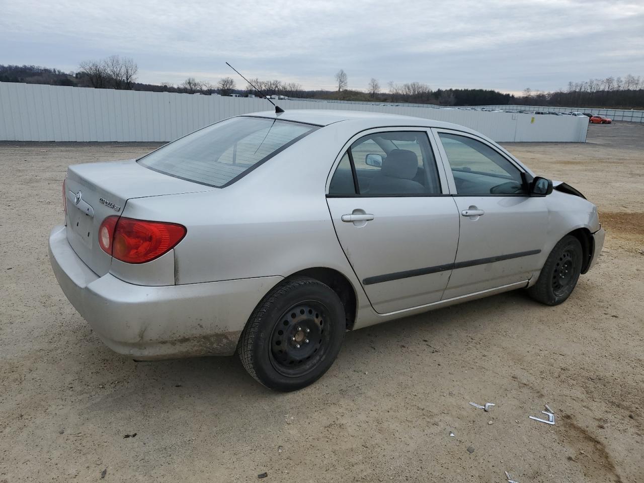 Изображение 3 2004 TOYOTA COROLLA CE 2004 с VIN 2T1BR32E64C174319