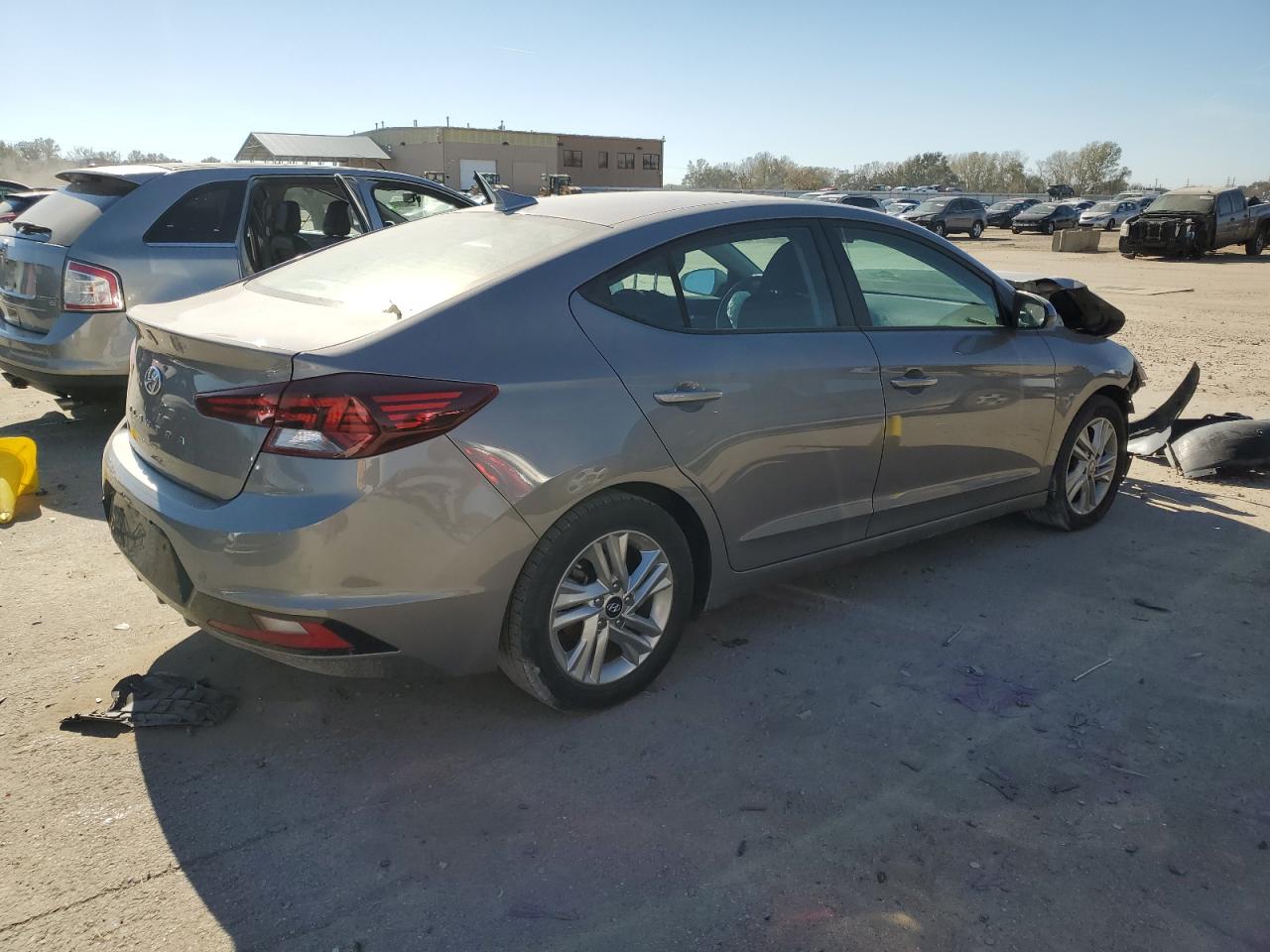 Image 3 of 2020 HYUNDAI ELANTRA SEL 2020 with VIN KMHD84LF6LU070502