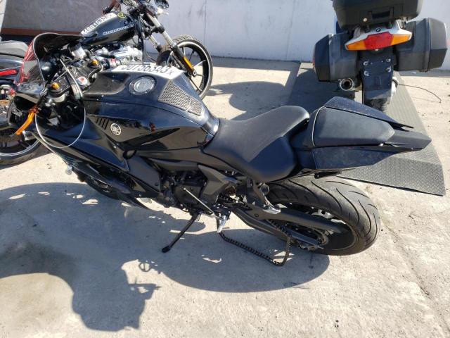 Obraz 3 z 2022 YAMAHA YZFR7  2022 z VIN JYARM38Y9NA000972