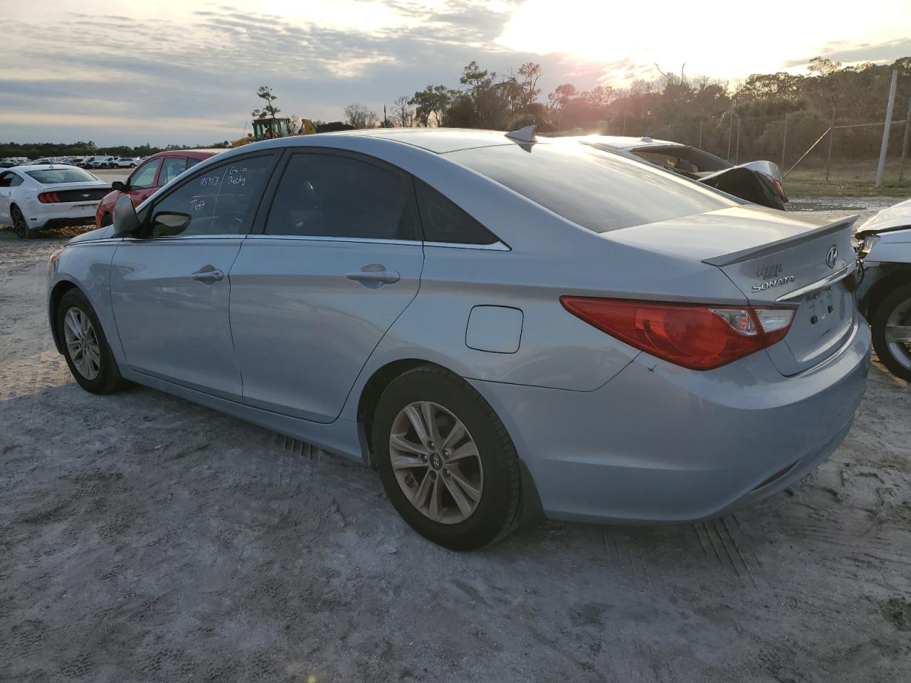 Obraz 2 z 2013 HYUNDAI SONATA GLS 2013 z VIN 5NPEB4AC6DH723733