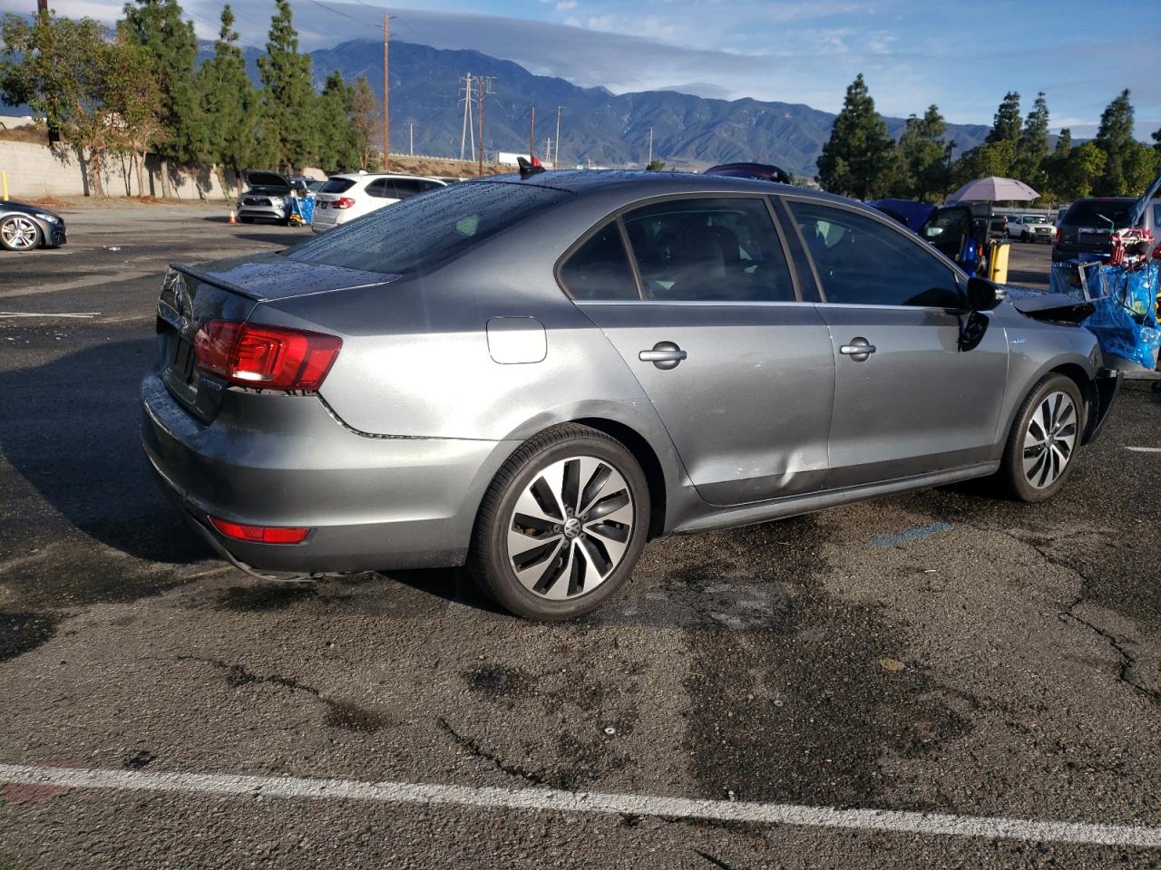 Image 3 of 2013 VOLKSWAGEN JETTA HYBRID 2013 with VIN 3VW637AJ0DM263803