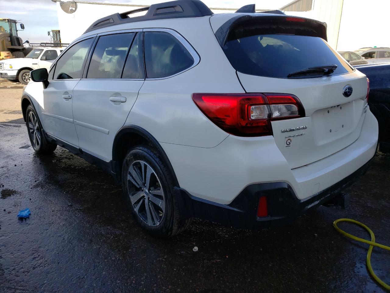 Image 2 of 2019 SUBARU OUTBACK 3.6R LIMITED 2019 with VIN 4S4BSENC3K3366888