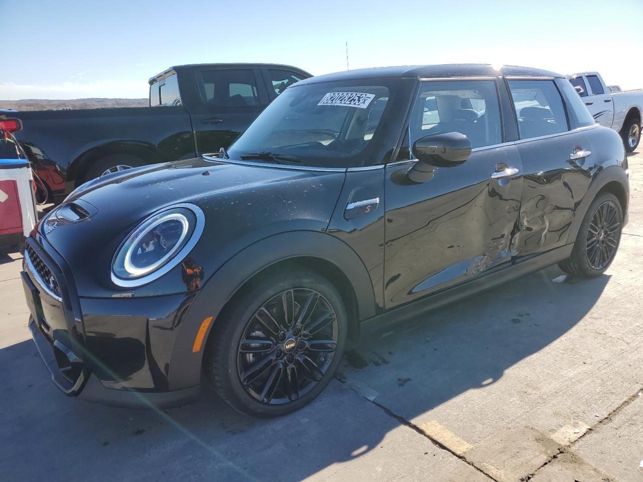 Image 1 of 2024 MINI COOPER S 2024 with VIN WMW53DK08R2V10001