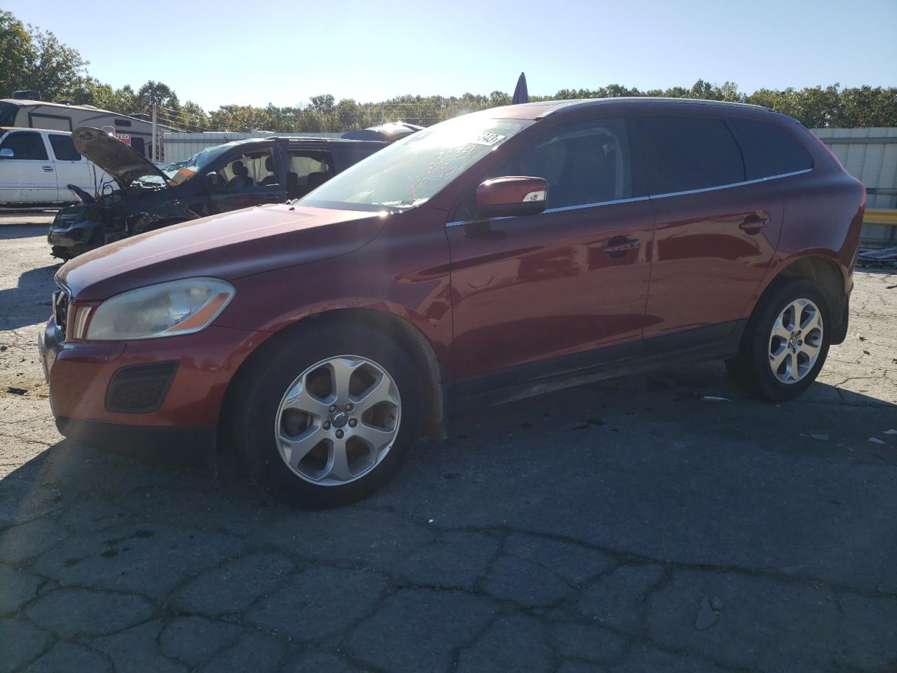 Image 1 of 2013 VOLVO XC60 3.2 2013 with VIN YV4952DZ1D2374900