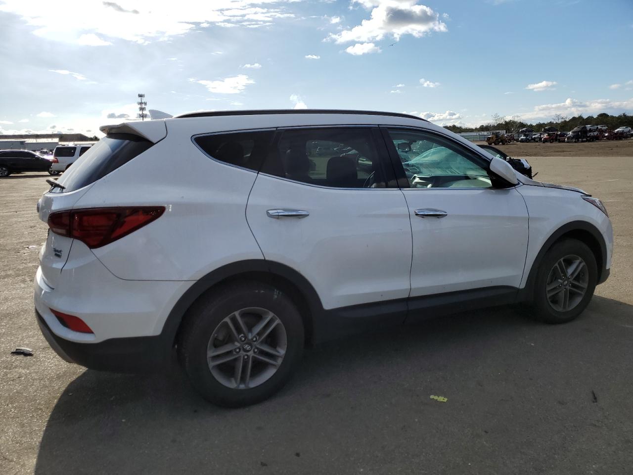 Изображение 3 2017 HYUNDAI SANTA FE SPORT  2017 с VIN 5NMZUDLB8HH003725
