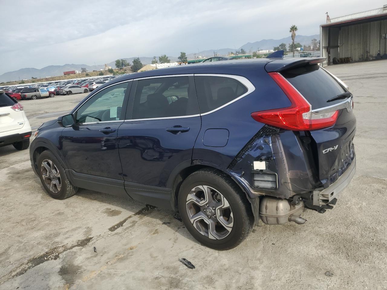 Image 2 of 2018 HONDA CR-V EX 2018 with VIN 7FARW1H53JE008046