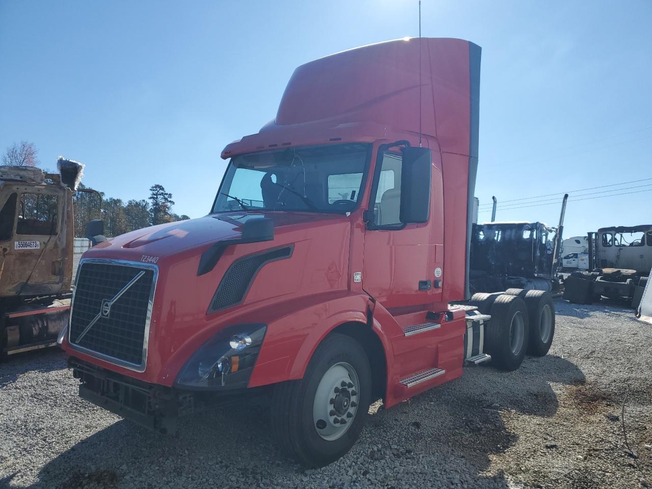 Obraz 2 z 2018 VOLVO VN VNL 2018 z VIN 4V4NC9EG9JN996978