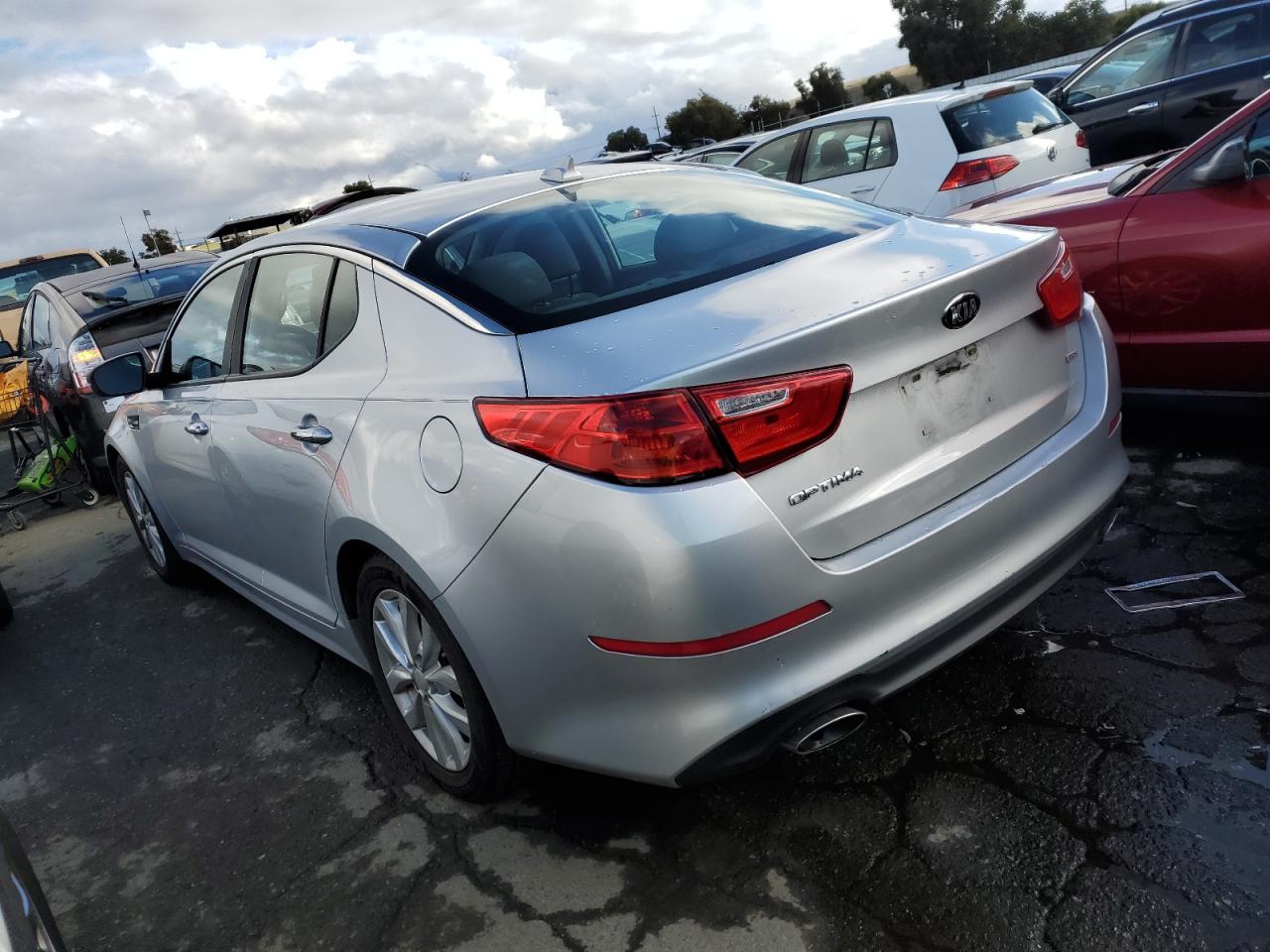 Изображение 2 2015 KIA OPTIMA LX 2015 с VIN 5XXGM4A71FG419732