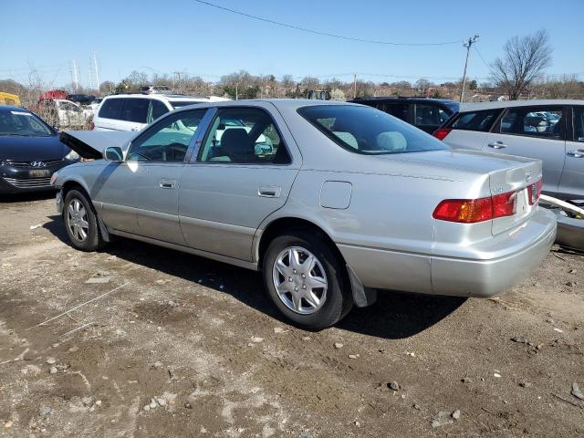 Obraz 2 z 2001 TOYOTA CAMRY CE 2001 z VIN 4T1BG22K71U867254