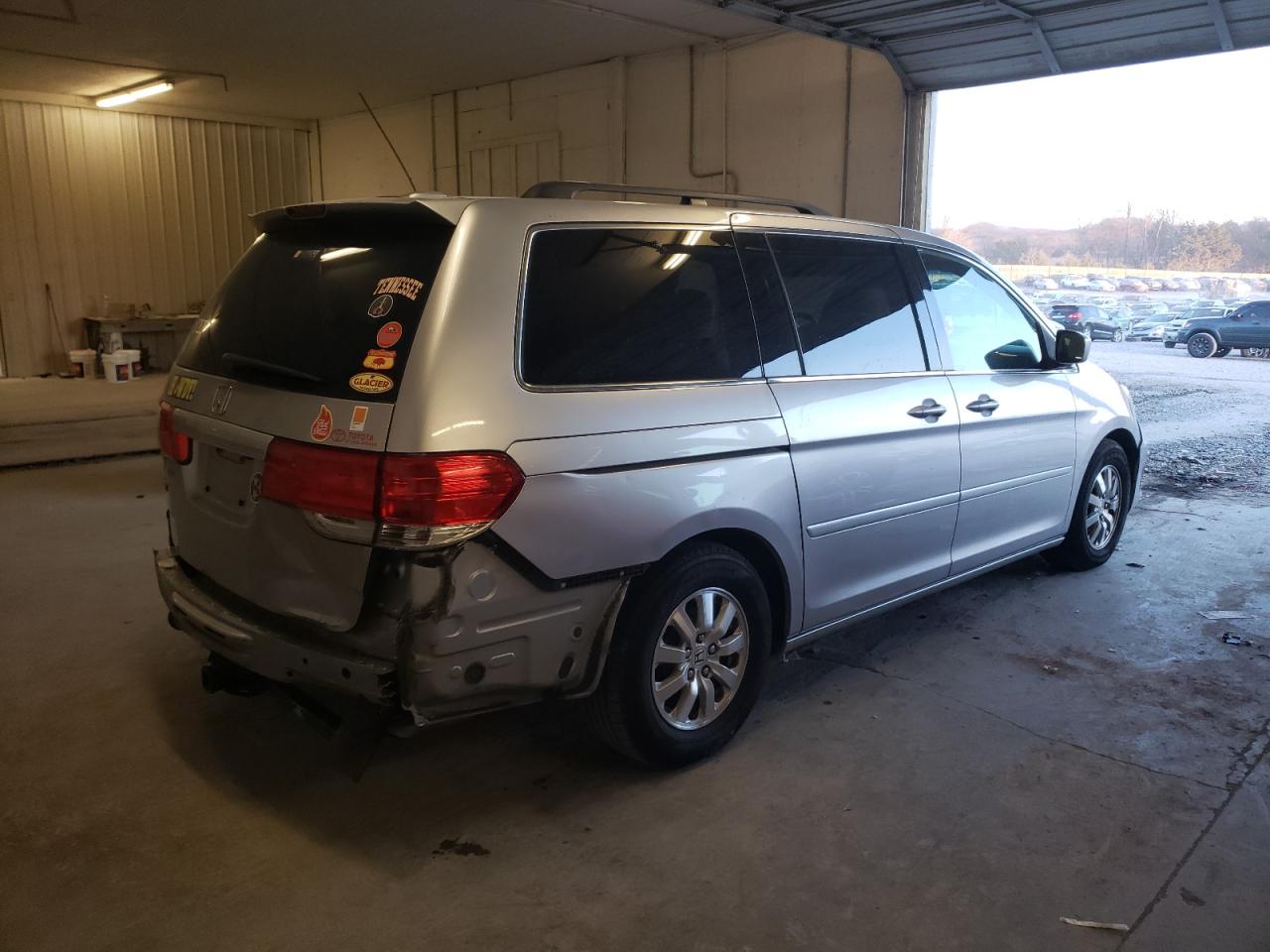 Image 3 of 2010 HONDA ODYSSEY EXL 2010 with VIN 5FNRL3H64AB009098