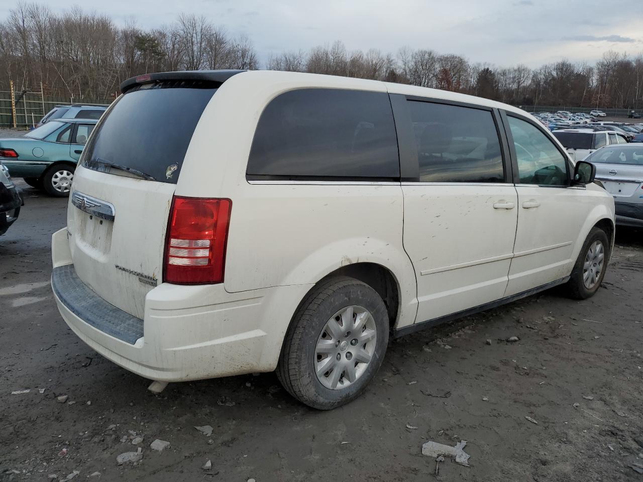 Image 3 of 2010 CHRYSLER TOWN & COUNTRY LX 2010 with VIN 2A4RR4DEXAR108427