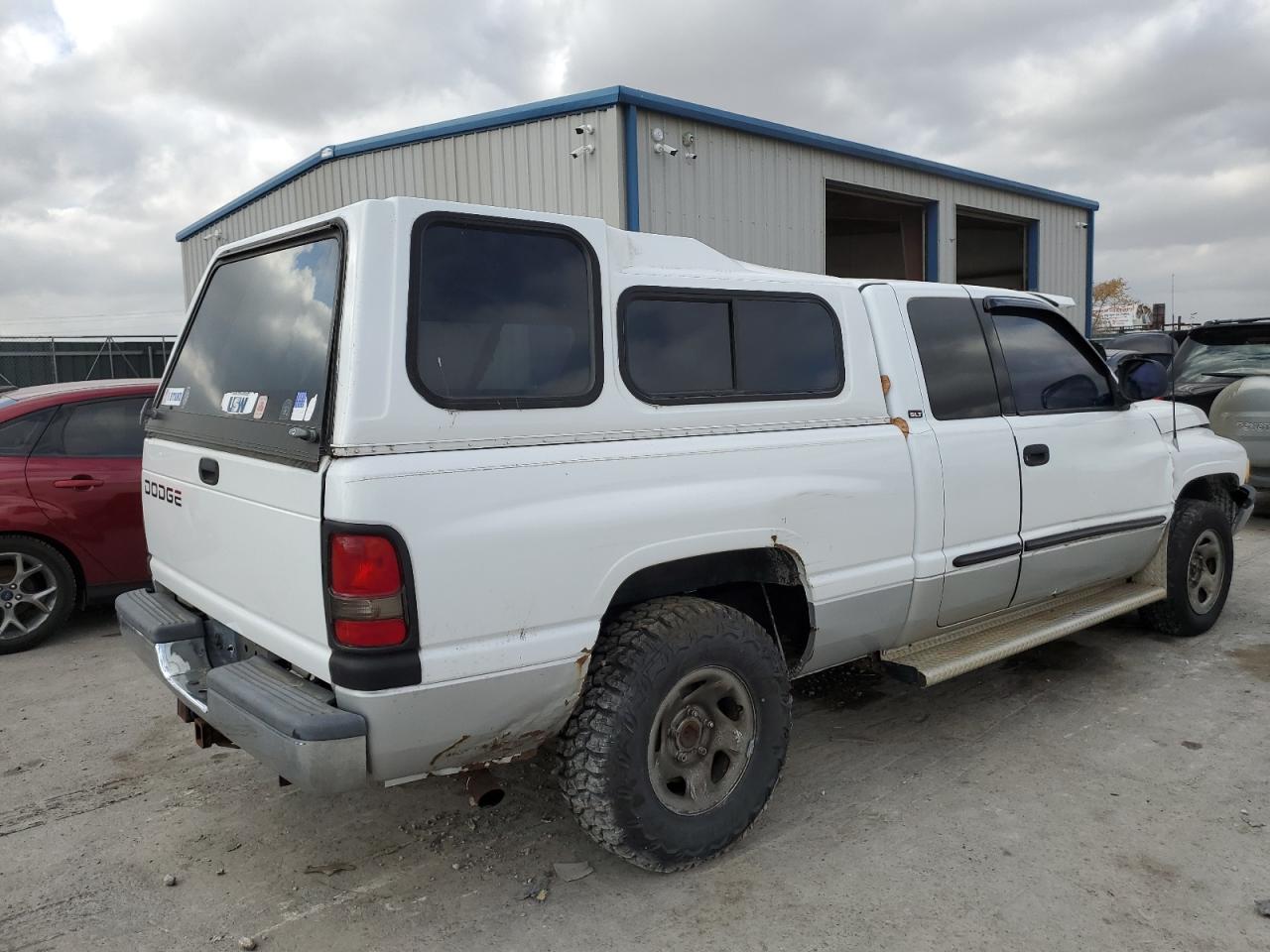 Obraz 3 z 2001 DODGE RAM 1500  2001 z VIN 1B7HC13Y21J514669