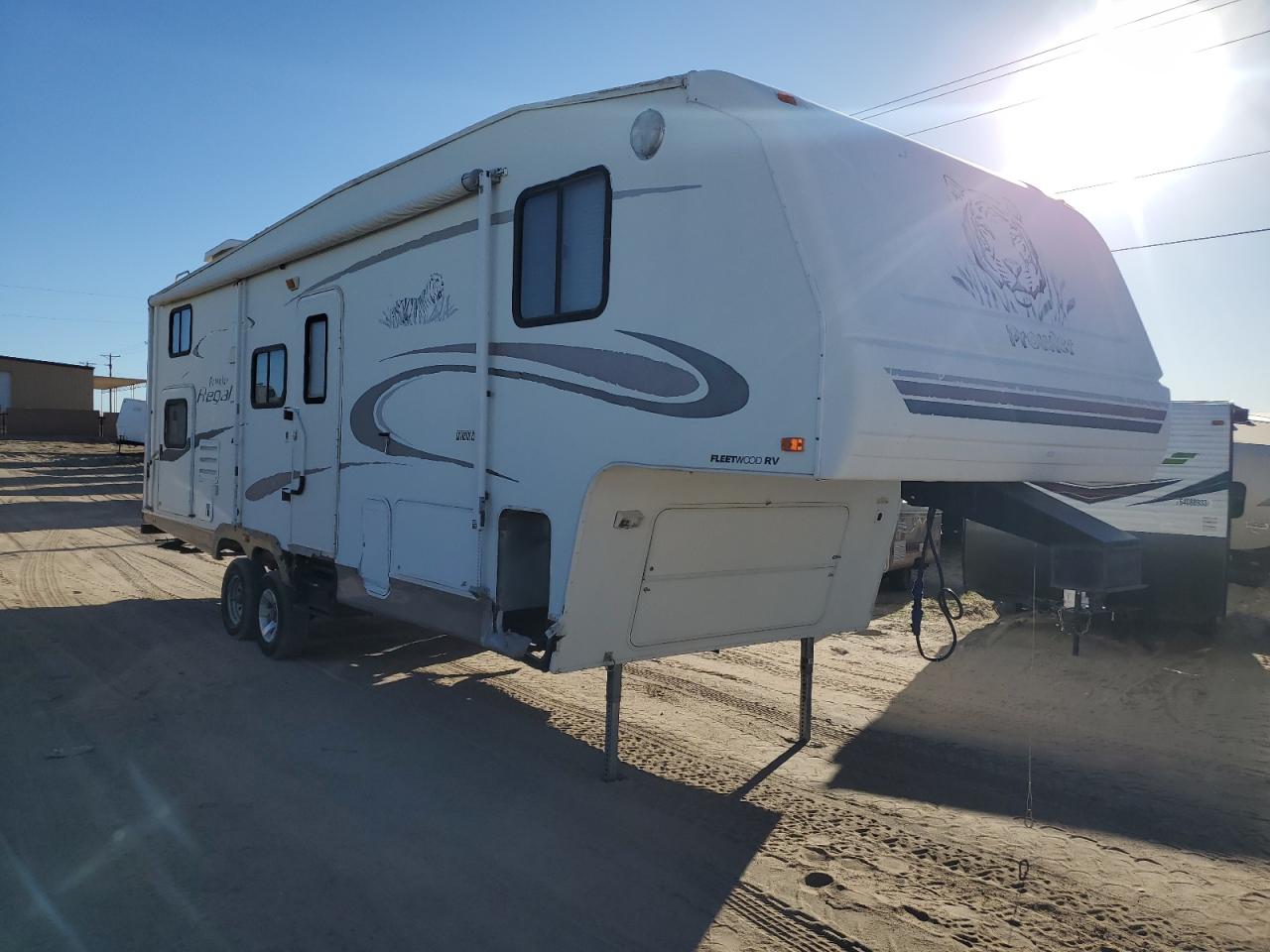 Obraz 1 z 2004 FLEETWOOD PROWLER 2004 z VIN 1EC5B292544001279