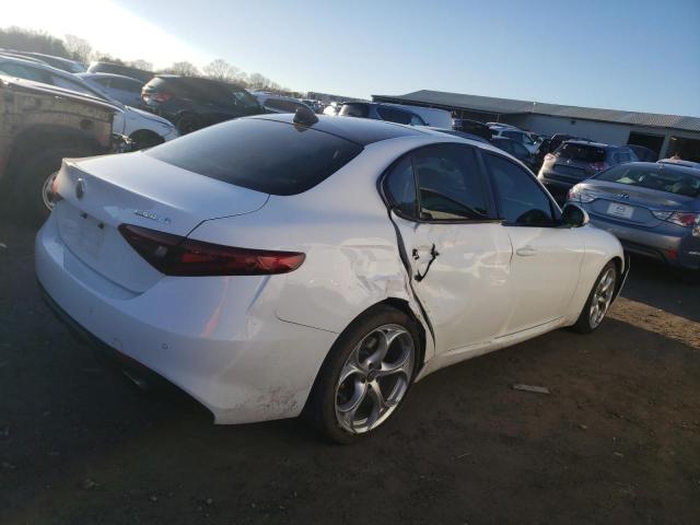 Image 3 of 2018 ALFA ROMEO GIULIA TI 2018 with VIN ZARFAECN2J7595105