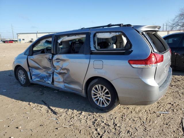 Изображение 2 2011 TOYOTA SIENNA XLE 2011 с VIN 5TDYK3DC2BS003551