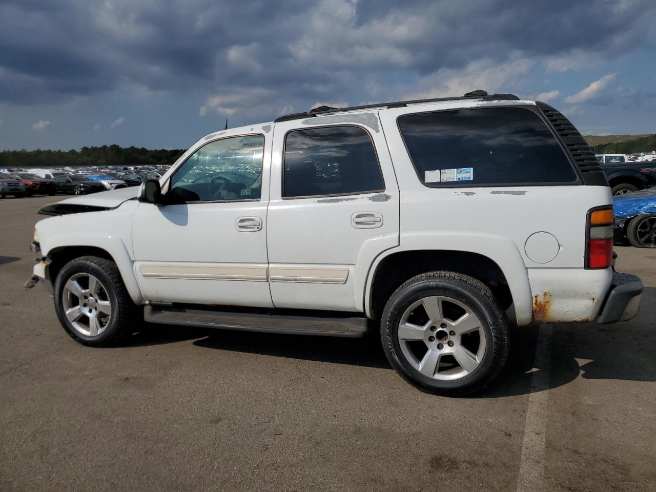 Изображение 2 2005 CHEVROLET TAHOE K1500 2005 с VIN 1GNEK13T85J215159