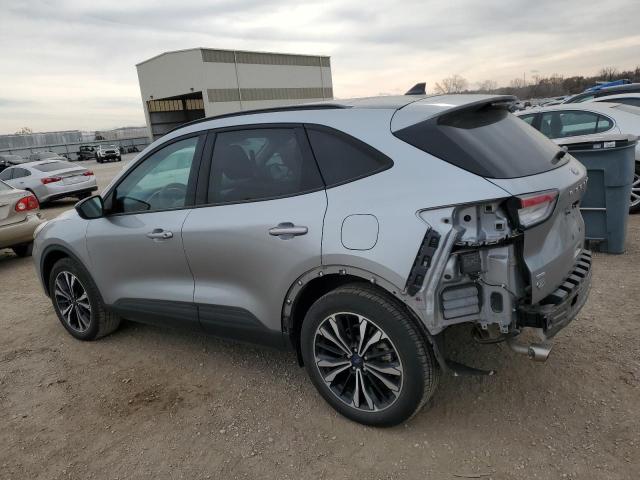 Изображение 2 2022 FORD ESCAPE SE 2022 с VIN 1FMCU9BZ4NUB06996