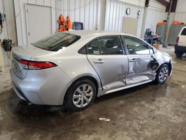 Obraz 3 z 2021 TOYOTA COROLLA LE 2021 z VIN JTDEPMAEXMJ151642