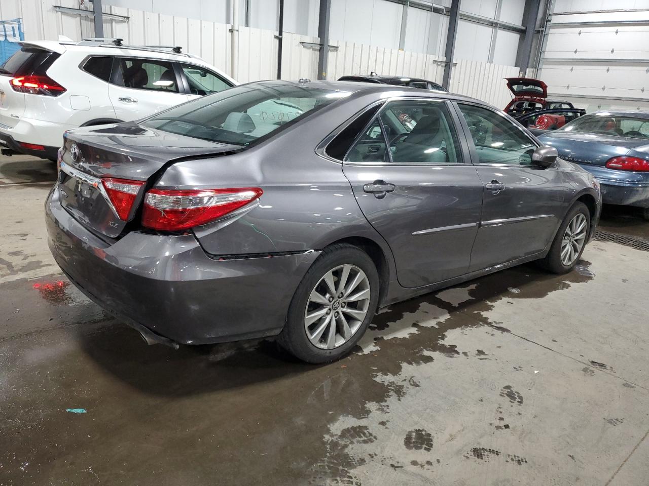Image 3 of 2015 TOYOTA CAMRY LE 2015 with VIN 4T1BF1FK9FU982100