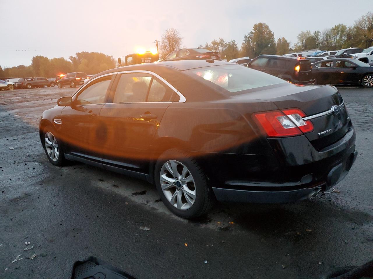 Image 2 of 2010 FORD TAURUS SEL 2010 with VIN 1FAHP2HW9AG127055