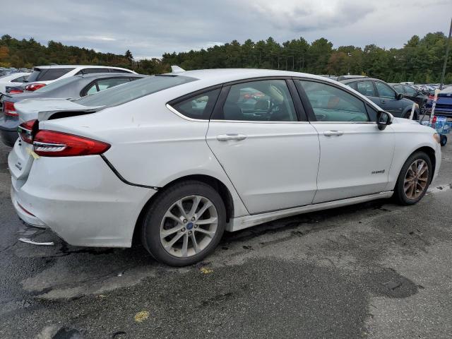 Image 3 of 2019 FORD FUSION SE 2019 with VIN 3FA6P0LU4KR138086