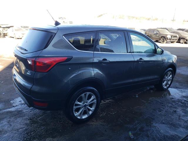 Image 3 of 2019 FORD ESCAPE SE 2019 with VIN 1FMCU9GD4KUA45450