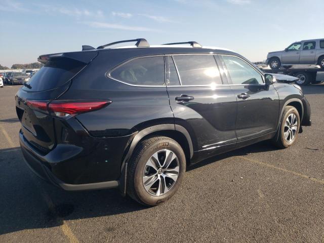 Изображение 3 2022 TOYOTA HIGHLANDER XLE 2022 с VIN 5TDHZRBH7NS560506