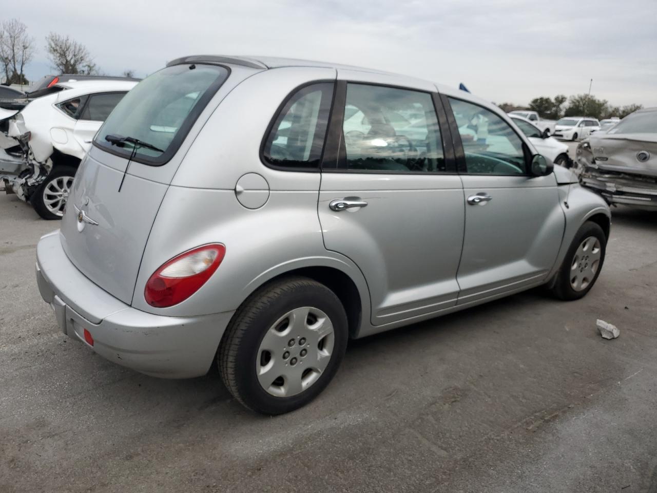 Image 3 of 2007 CHRYSLER PT CRUISER  2007 with VIN 3A4FY48B57T628983