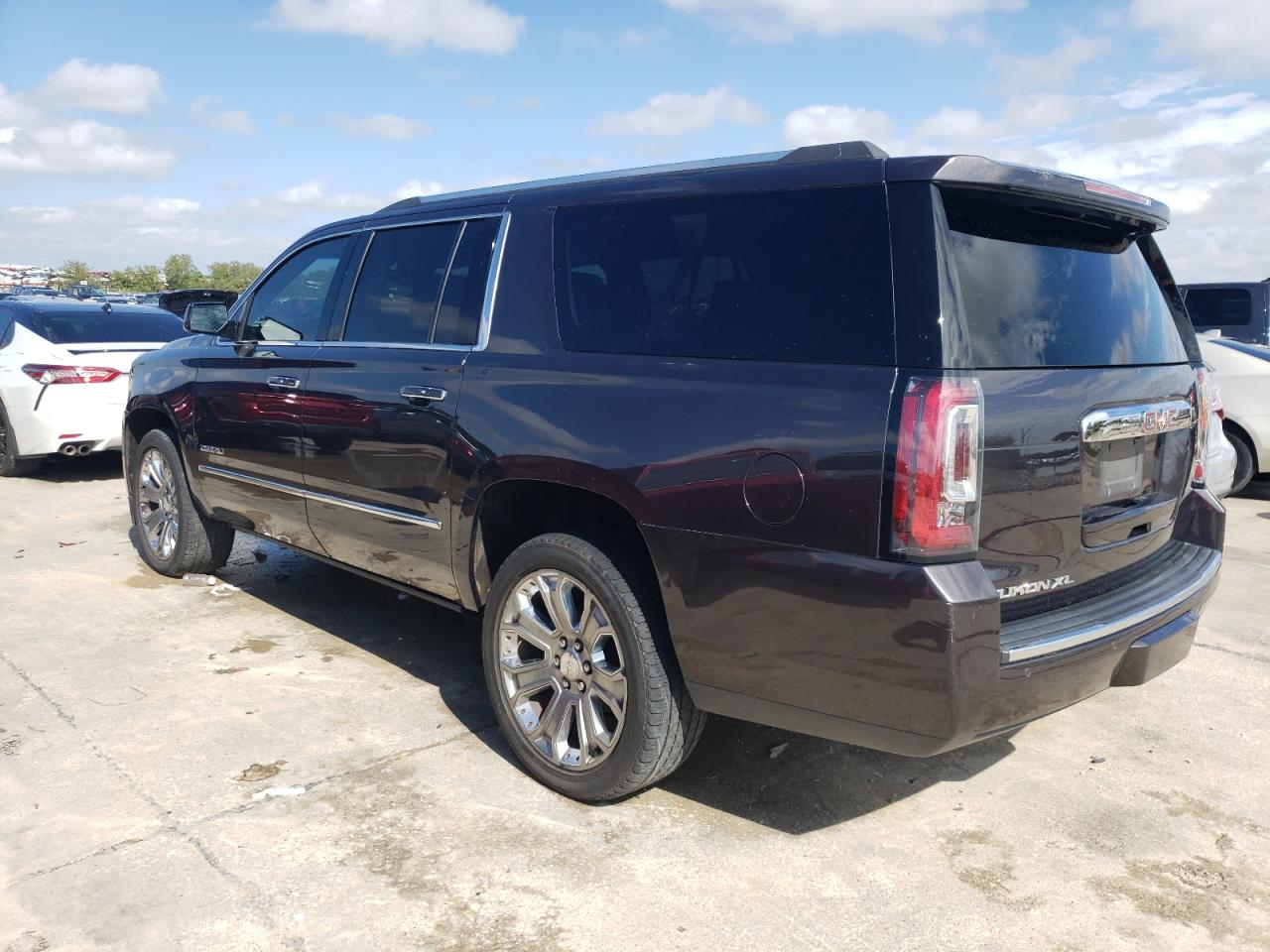 Изображение 2 2016 GMC YUKON XL DENALI 2016 с VIN 1GKS2HKJ8GR474182