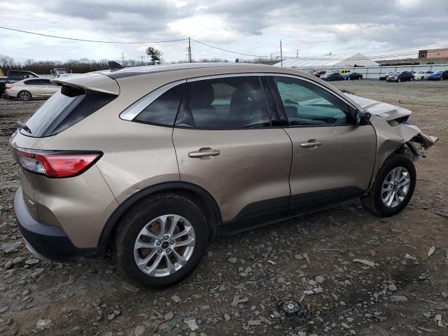 Image 3 of 2020 FORD ESCAPE SE 2020 with VIN 1FMCU0G66LUB19319