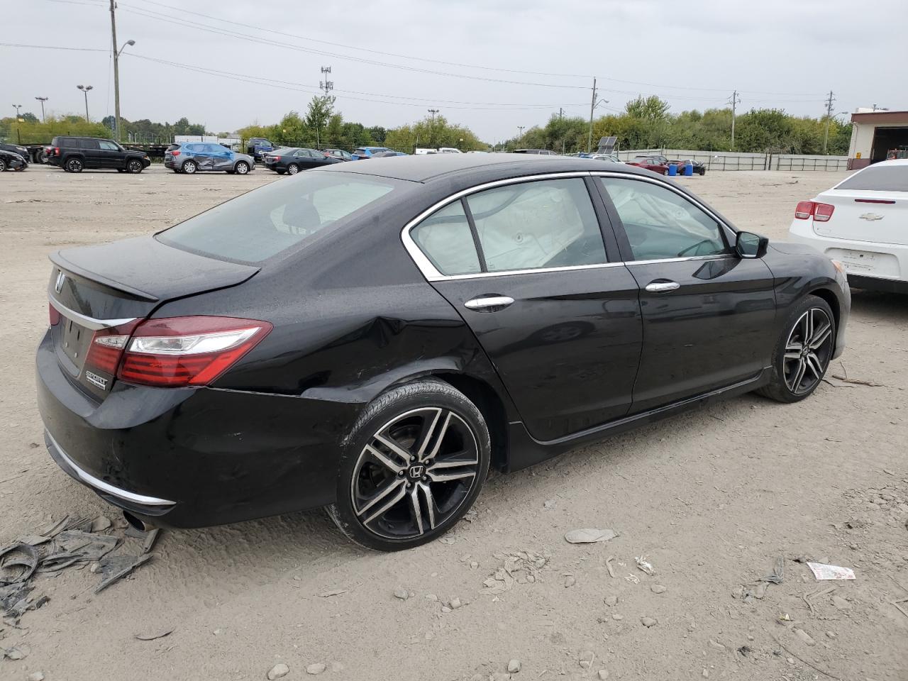 Изображение 3 2017 HONDA ACCORD SPORT SPECIAL EDITION 2017 с VIN 1HGCR2F19HA166359