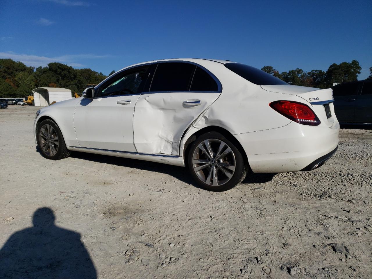 Image 2 of 2019 MERCEDES-BENZ C 300 4MATIC 2019 with VIN 55SWF8EBXKU304960