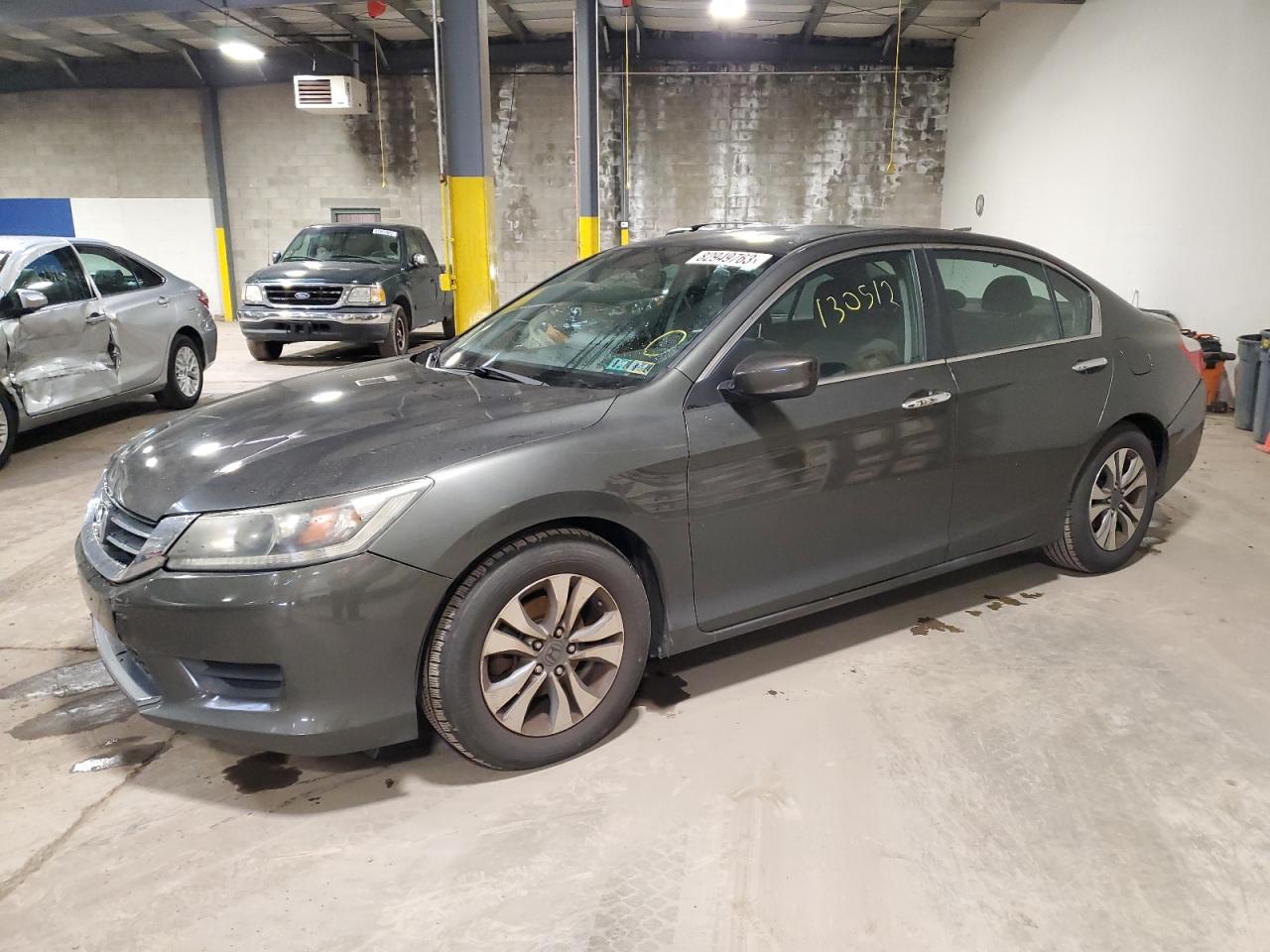 Изображение 1 2013 HONDA ACCORD LX 2013 с VIN 1HGCR2F30DA182882