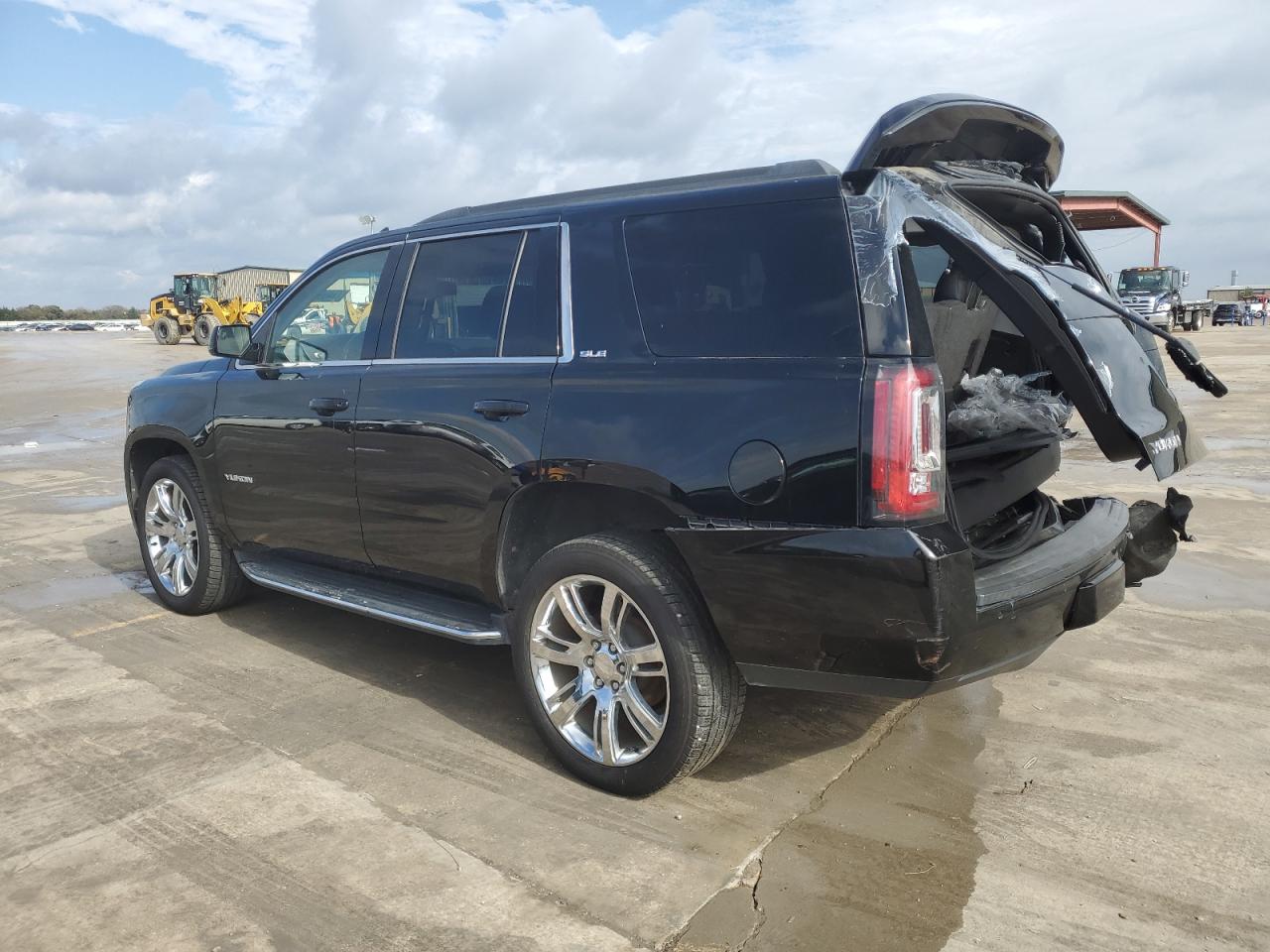 Изображение 2 2019 GMC YUKON SLE 2019 с VIN 1GKS1AKC1KR226473