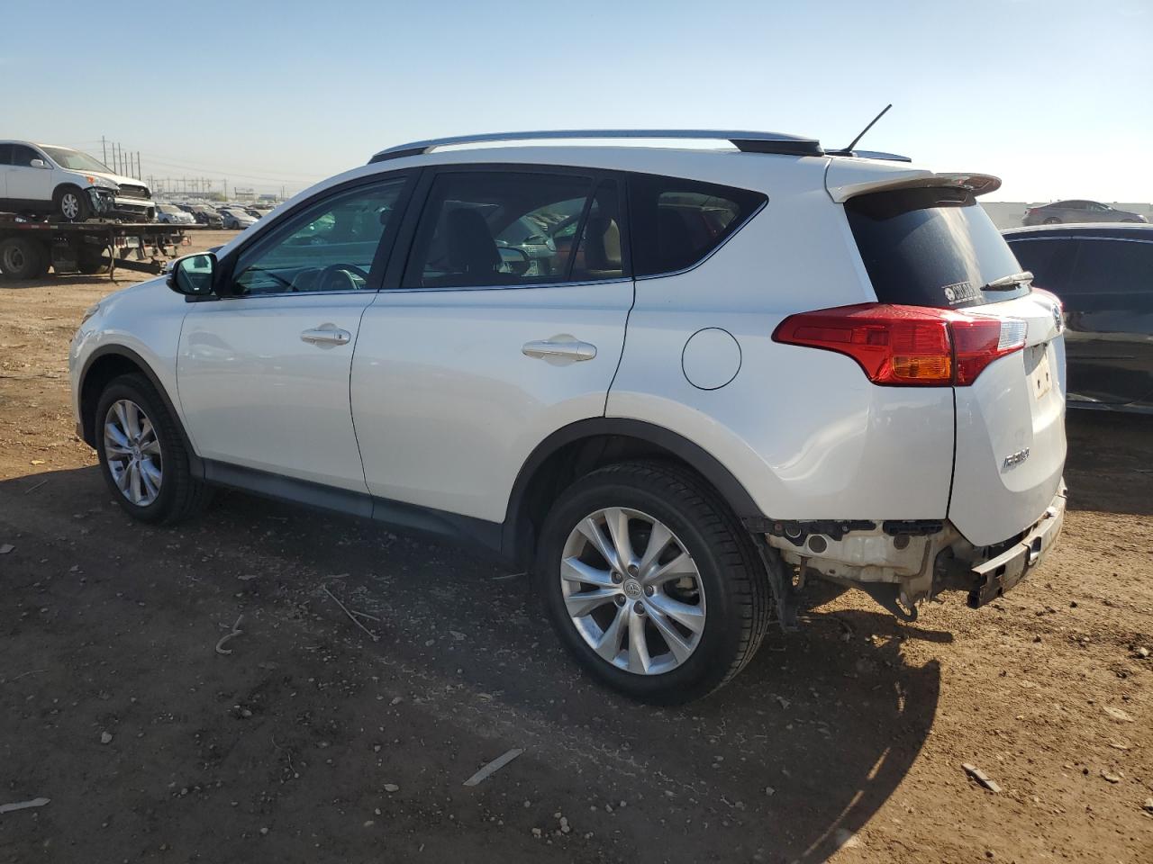 Изображение 2 2014 TOYOTA RAV4 LIMITED 2014 с VIN 2T3DFREVXEW143940