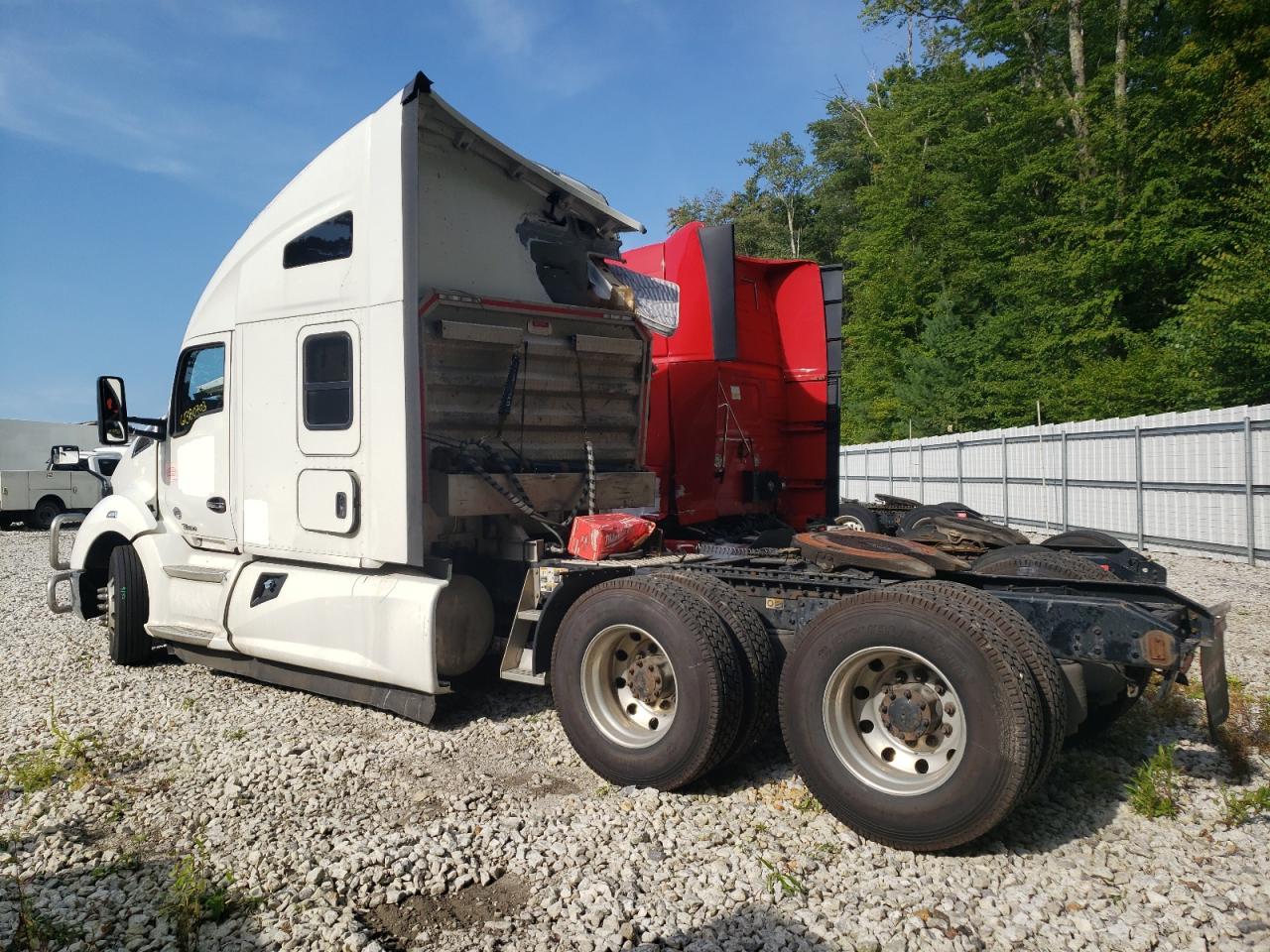 Изображение 3 2020 KENWORTH CONSTRUCTION T680 2020 с VIN 1XKYDP9X7LJ399105