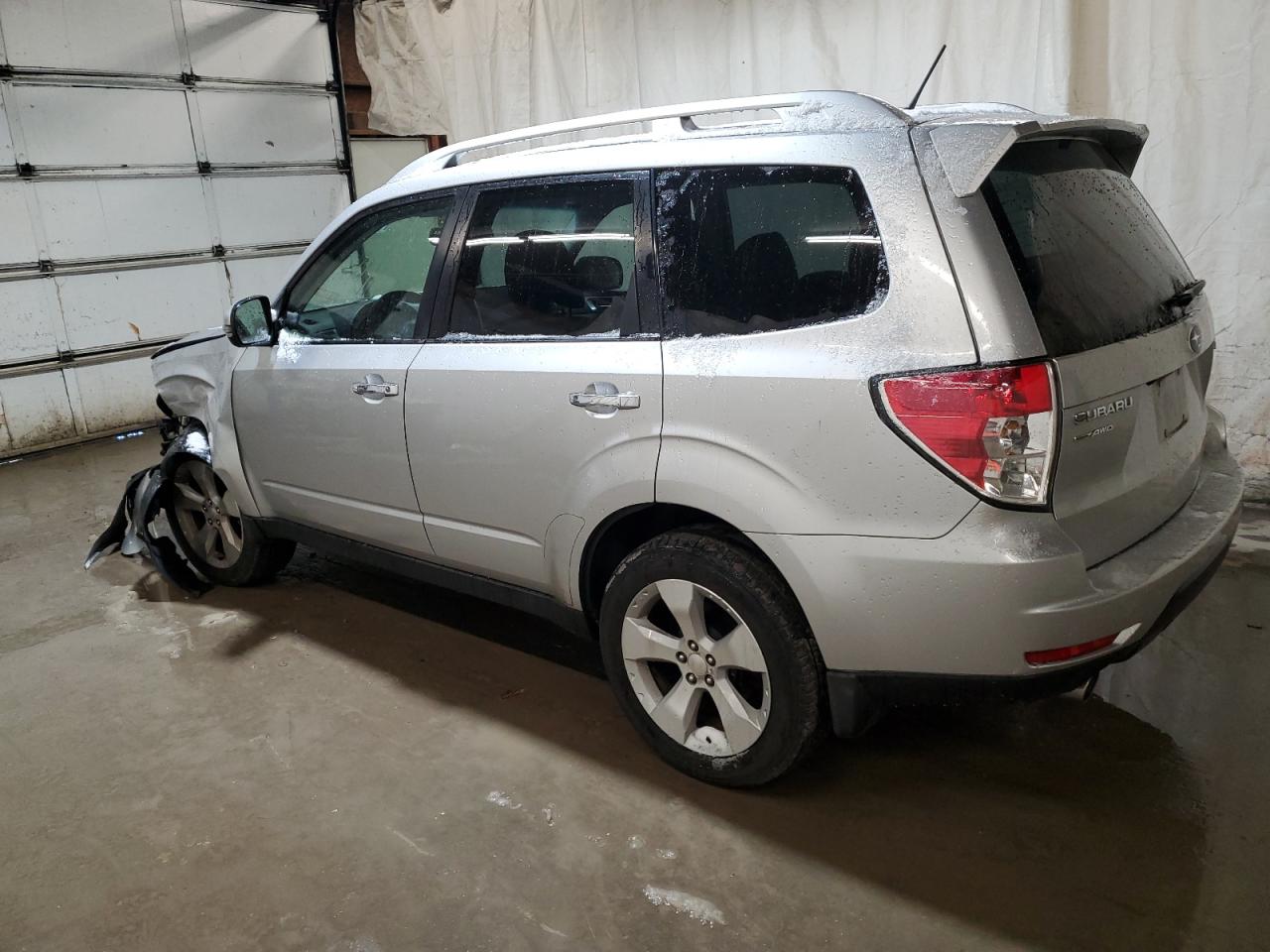 Obraz 2 z 2011 SUBARU FORESTER TOURING 2011 z VIN JF2SHGGC2BH773214