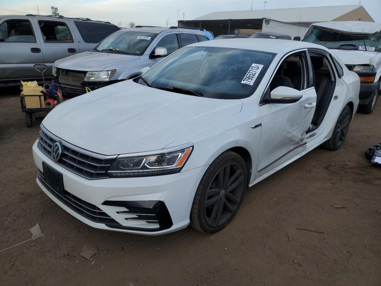 Obraz 2017 VOLKSWAGEN PASSAT R-LINE 2017