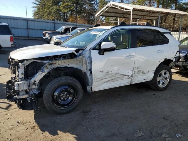 Image 1 of 2019 TOYOTA RAV4 XLE 2019 with VIN 2T3W1RFV5KC002938