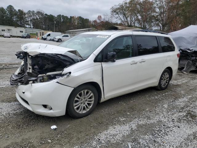 Изображение 1 2015 TOYOTA SIENNA XLE 2015 с VIN 5TDYK3DC8FS671408
