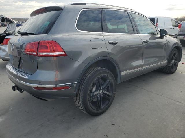 Obraz 3 z 2017 VOLKSWAGEN TOUAREG WOLFSBURG 2017 z VIN WVGRF7BP8HD003849