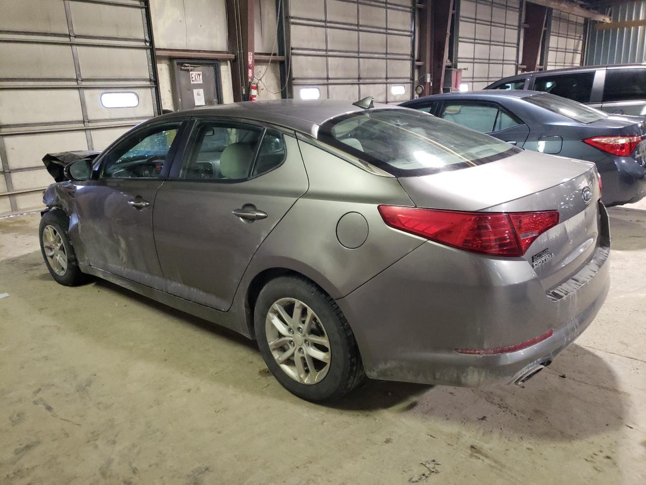 Obraz 2 z 2012 KIA OPTIMA LX 2012 z VIN 5XXGM4A76CG016213