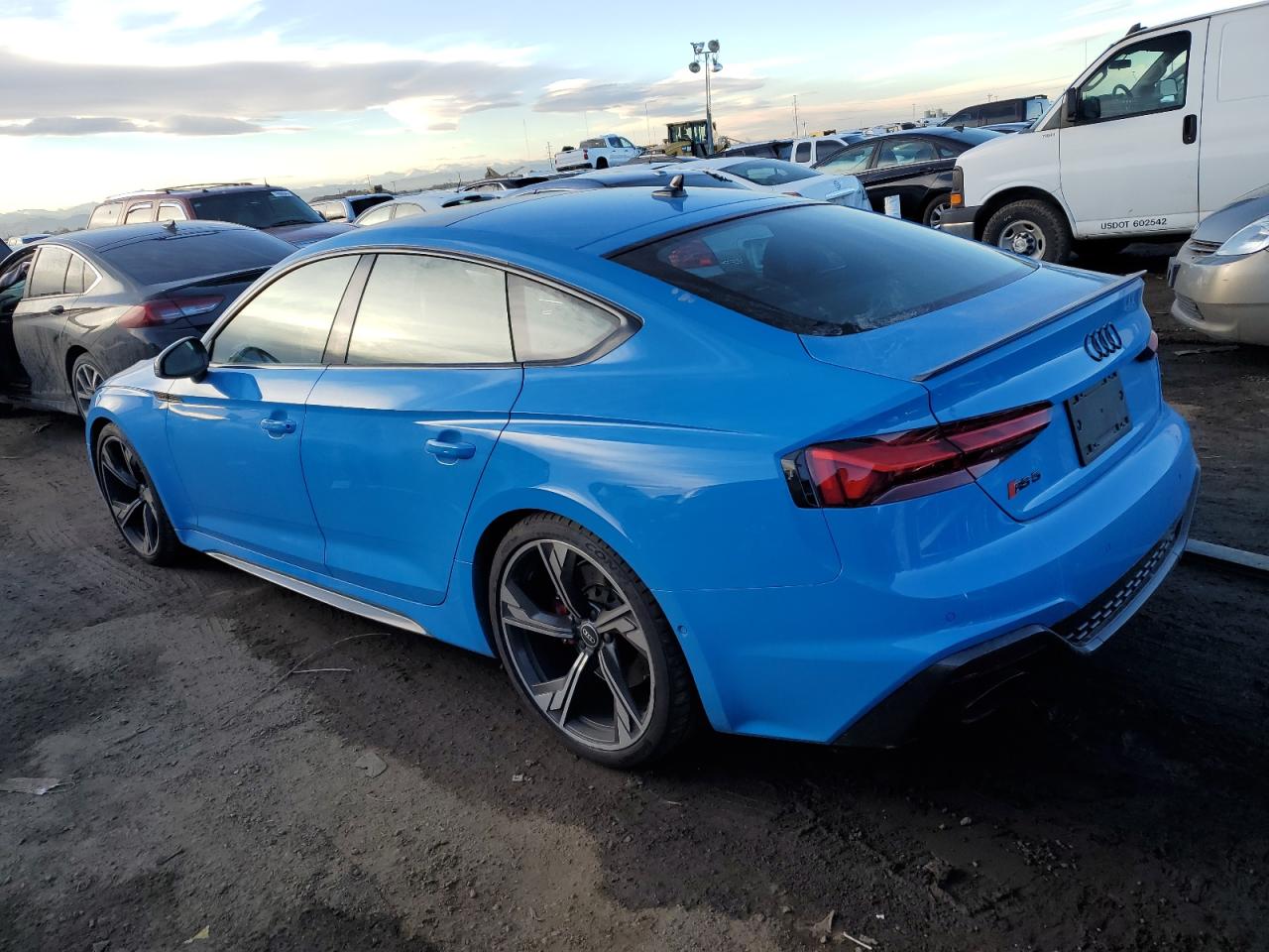 Obraz 2 z 2021 AUDI RS5  2021 z VIN WUAAWCF54MA902774