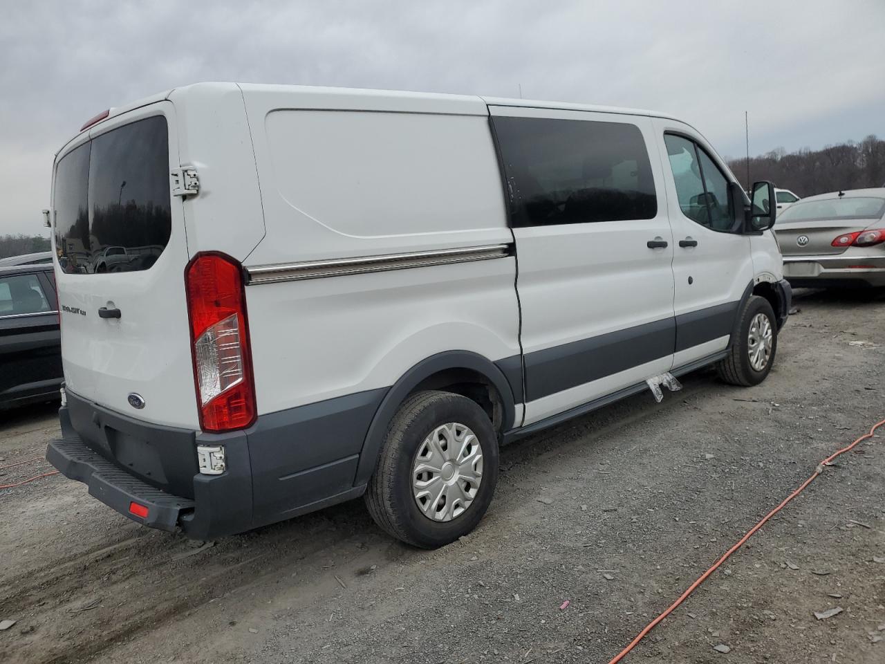 Obraz 3 z 2018 FORD TRANSIT T-150 2018 z VIN 1FTYE1YM2JKA07166