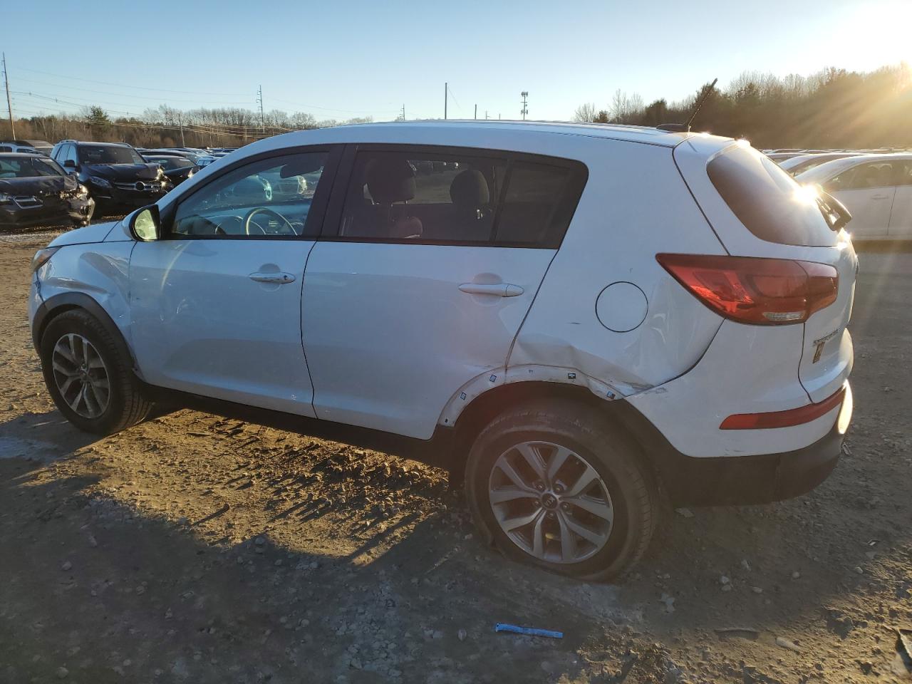 Obraz 2 z 2015 KIA SPORTAGE LX 2015 z VIN KNDPB3AC5F7727427