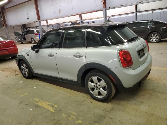 Image 2 of 2015 MINI COOPER  2015 with VIN WMWXS5C53FT831915