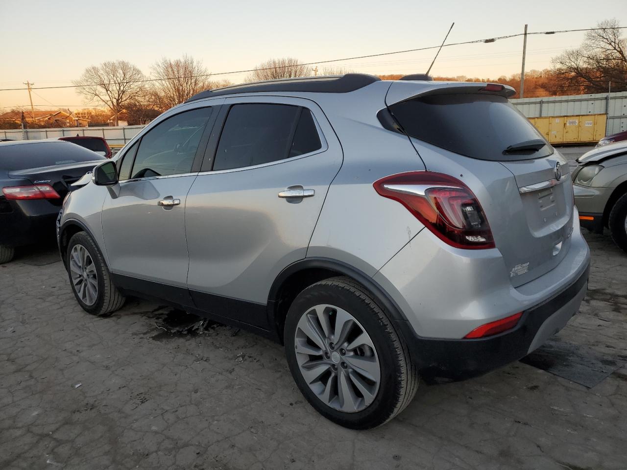 Obraz 2 z 2019 BUICK ENCORE PREFERRED 2019 z VIN KL4CJASB0KB897188