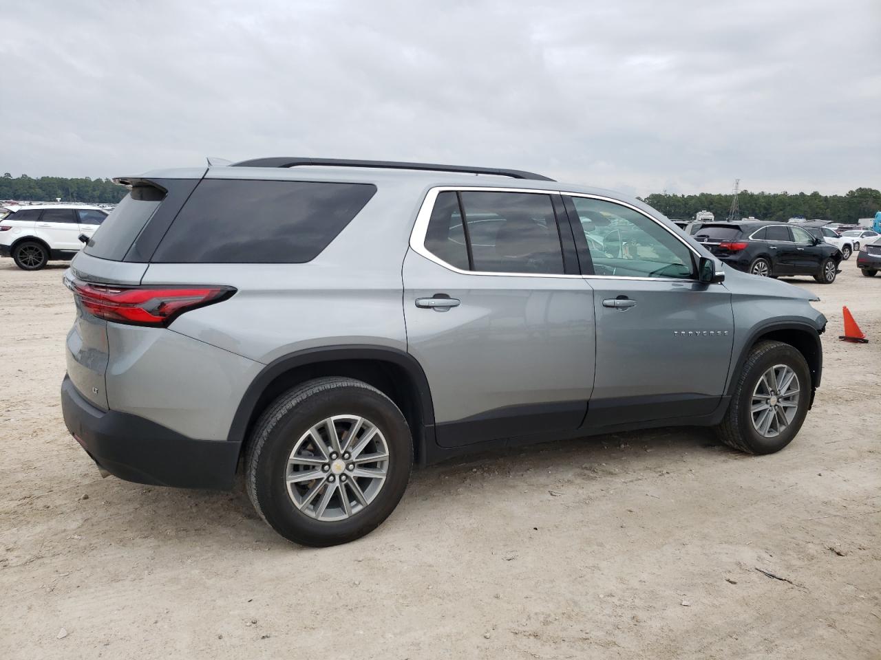 Изображение 3 2023 CHEVROLET TRAVERSE LT 2023 с VIN 1GNERGKW6PJ119754